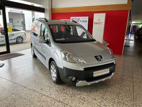 Peugeot Partner Tepee behindertengerecht Rampe neuwertig